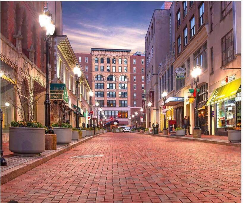 Hartford Downtown: 2Mins Walk To Xl Center Apartment Exterior photo